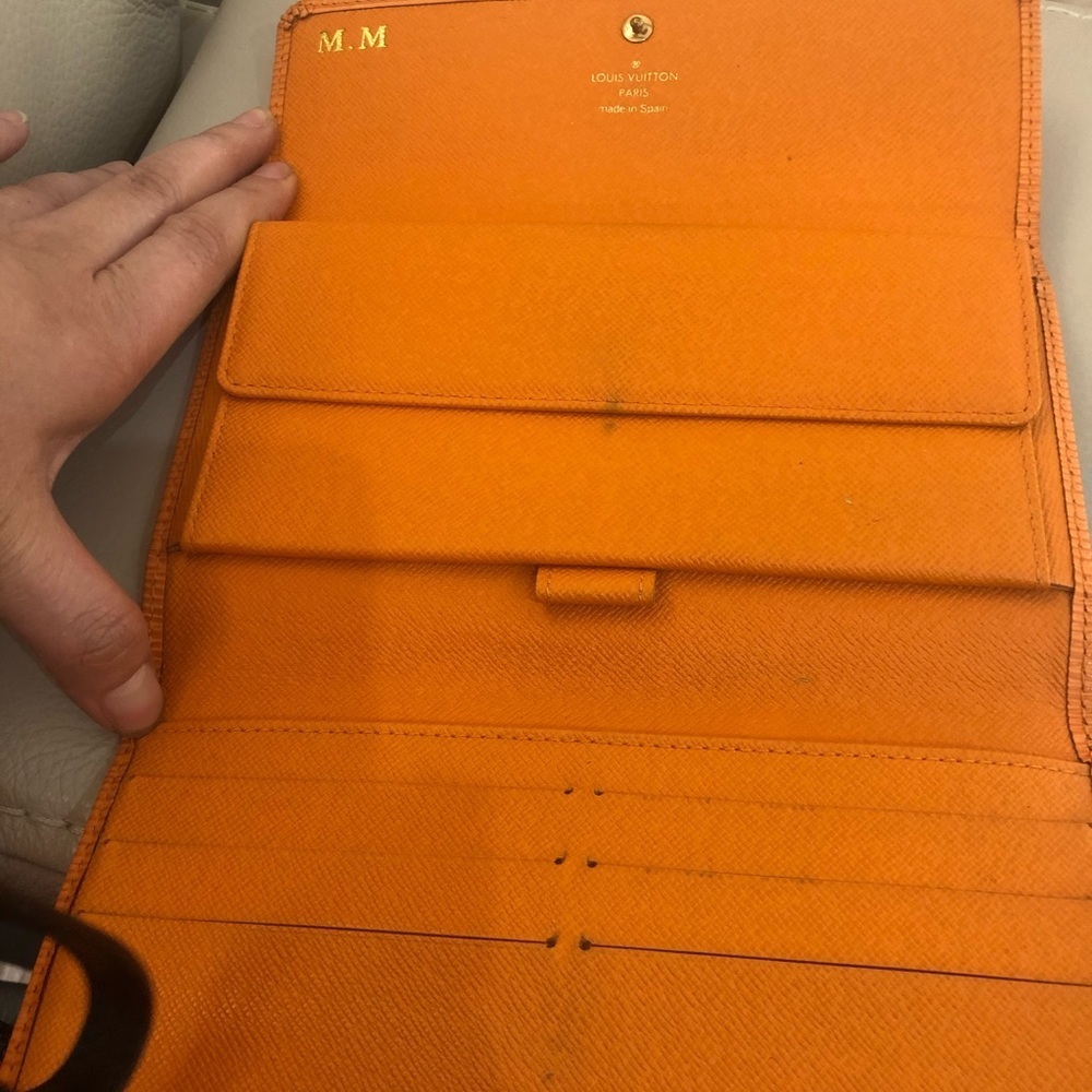 Auth LV Orange Epi Wallet - Picture 3 of 7